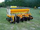 Sembradora de pasturas SP11